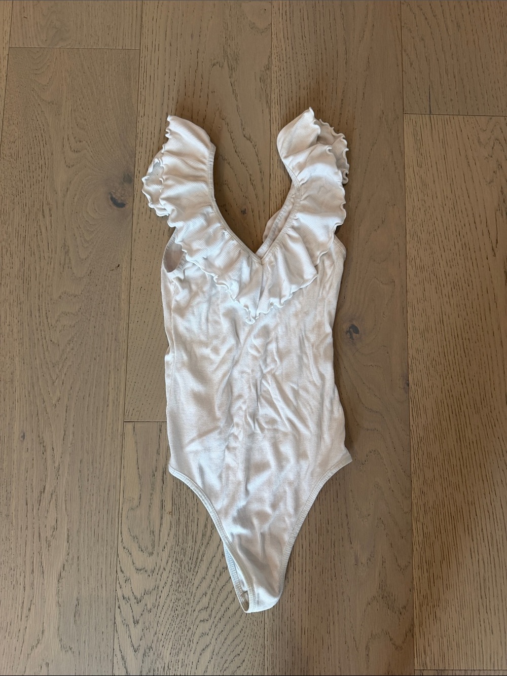 Wilfred Cream Ruffle V-Neck Bodysuit
